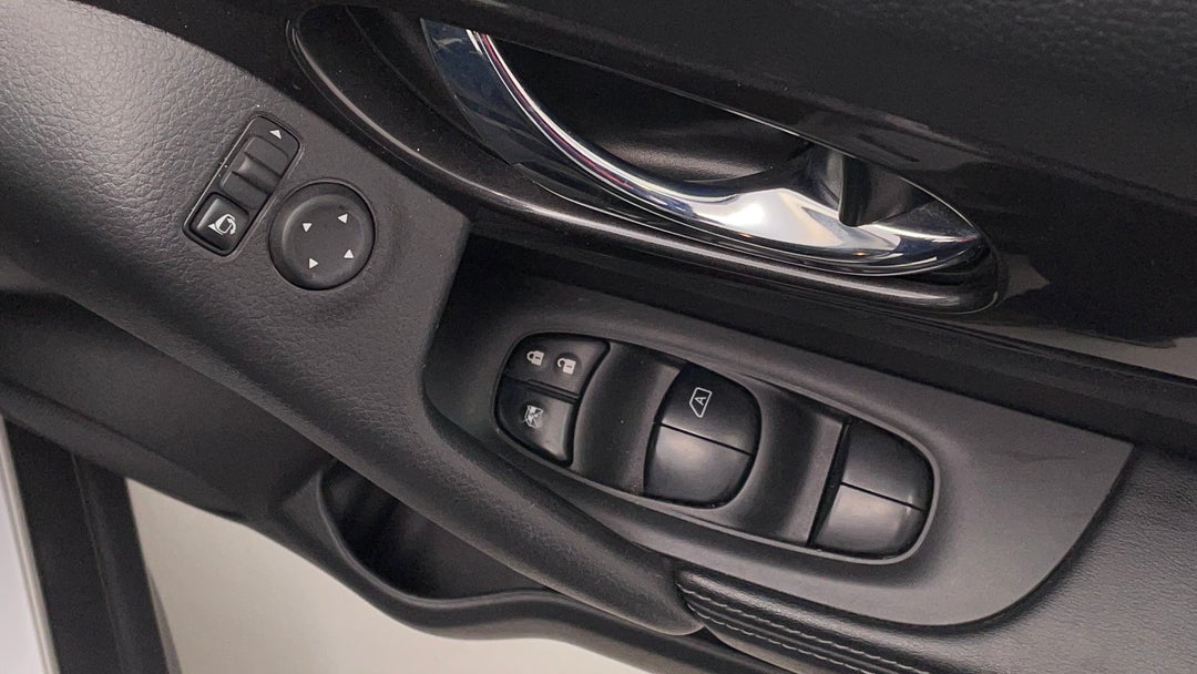 Drivers Side Door Panel Controls