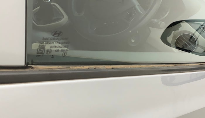 2019 Hyundai Grand i10 SPORTZ 1.2 KAPPA VTVT, Petrol, Manual, 38,771 km, Driver-side door - Weather strip has minor damage