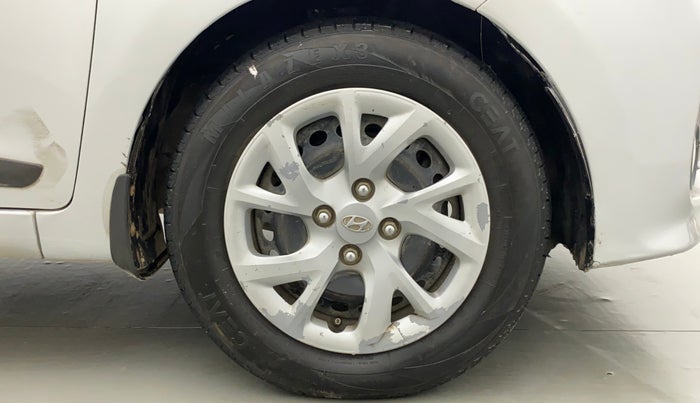 2017 Hyundai Grand i10 MAGNA 1.2 KAPPA VTVT, CNG, Manual, 34,332 km, Right Front Wheel