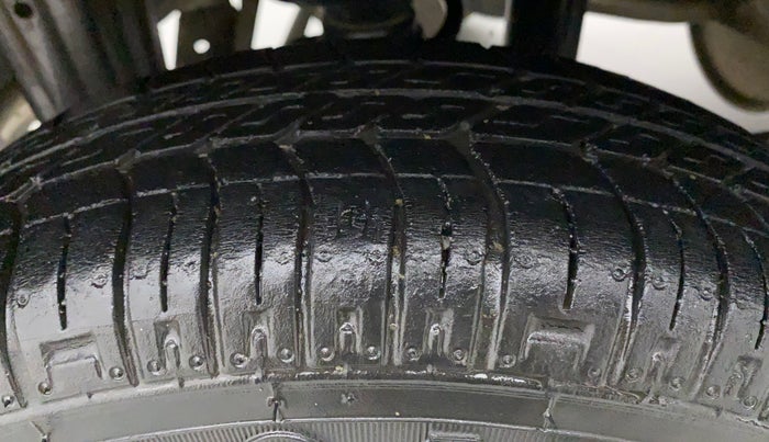 2017 Maruti Alto 800 LXI, Petrol, Manual, 42,417 km, Right Rear Tyre Tread