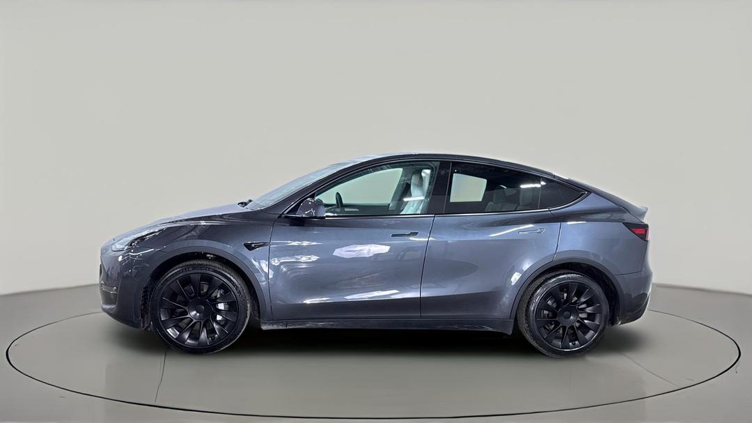 2023 Tesla Model Y Long Range, Automatic, 34369 km, Left Side View