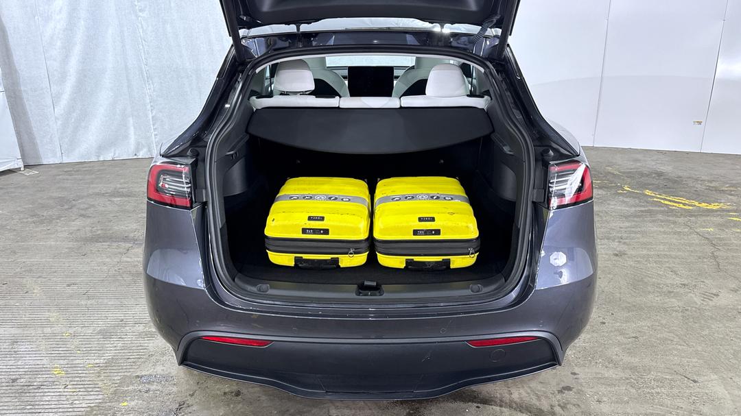 2023 Tesla Model Y Long Range, Automatic, 34369 km, Boot Inside View with Luggage