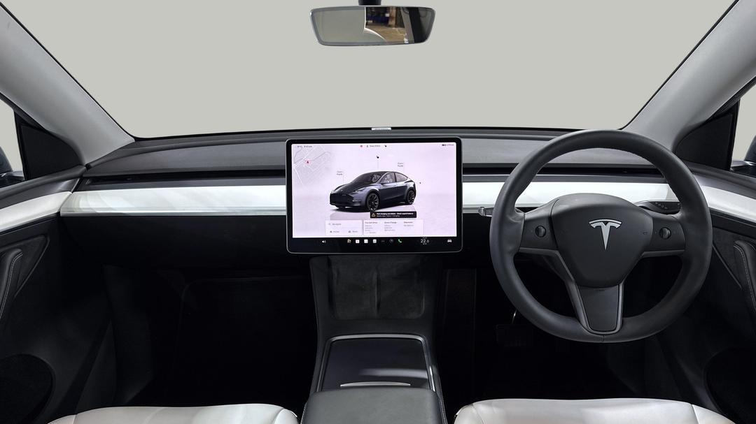 2023 Tesla Model Y Long Range, Automatic, 34369 km, Dashboard View