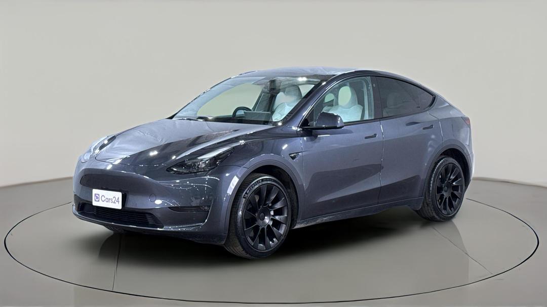 2023 Tesla Model Y Long Range, Automatic, 34369 km, Left Front Diagonal (45- Degree) View