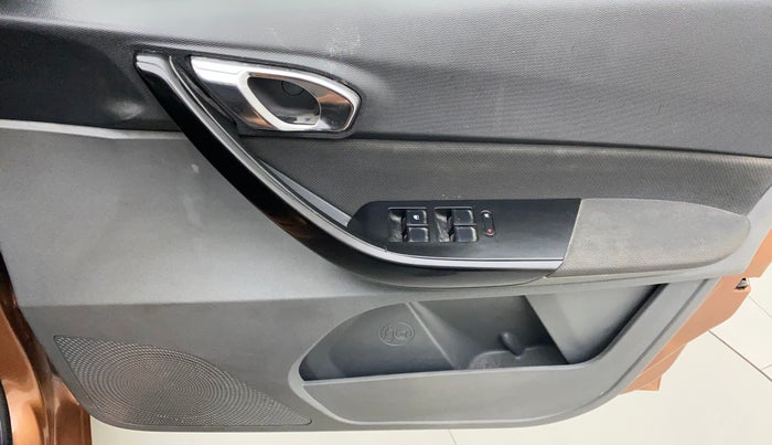 2018 Tata TIGOR XZ (O) PETROL, Petrol, Manual, 57,116 km, Driver Side Door Panels Control