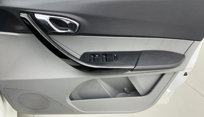 2020 Tata Tiago XZA+ 1.2 RTN, Petrol, Automatic, 26,441 km, Driver Side Door Panels Control
