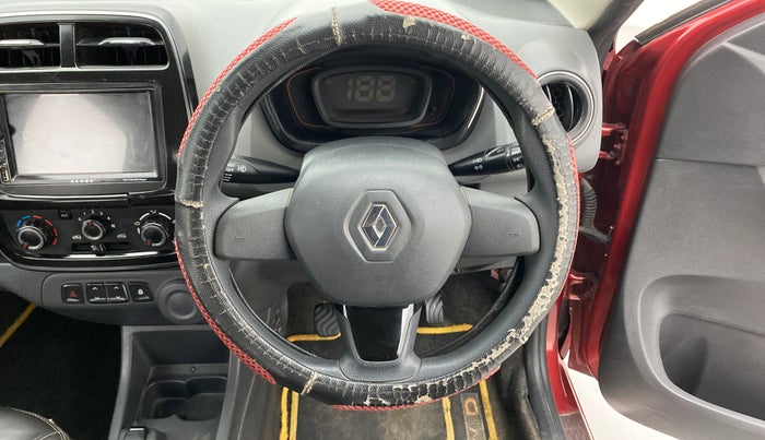 2016 Renault Kwid RXT, Petrol, Manual, 80,326 km, Steering wheel - Steering cover is minor torn