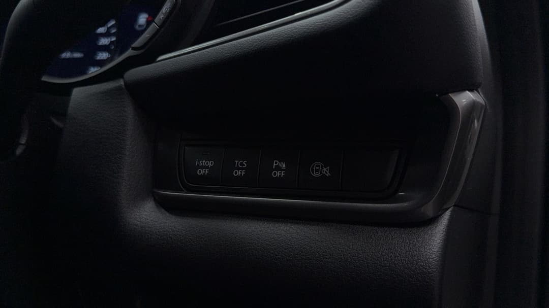 2025 Mazda CX-30 G20 Evolve (FWD), Automatic, 15815 km, Utility Switches/Buttons