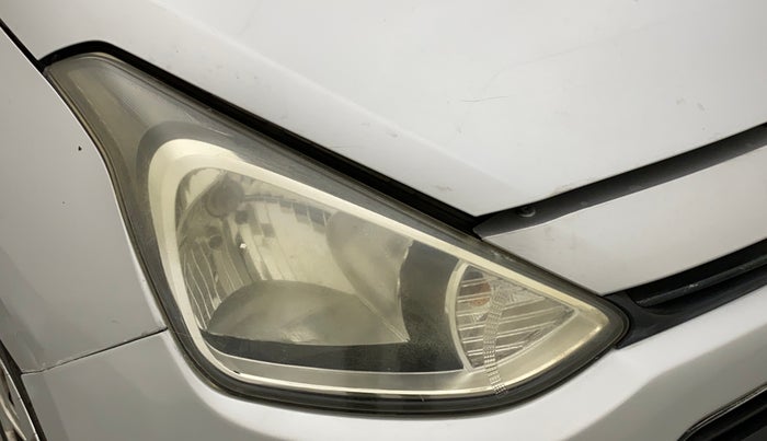 2014 Hyundai Xcent S 1.2, Petrol, Manual, 78,740 km, Right headlight - Minor scratches