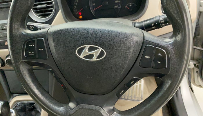 2014 Hyundai Xcent S 1.2, Petrol, Manual, 78,740 km, Steering wheel - Phone control not functional