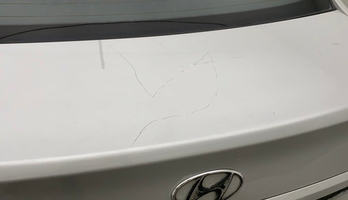 2014 Hyundai Xcent S 1.2, Petrol, Manual, 78,740 km, Dicky (Boot door) - Minor scratches