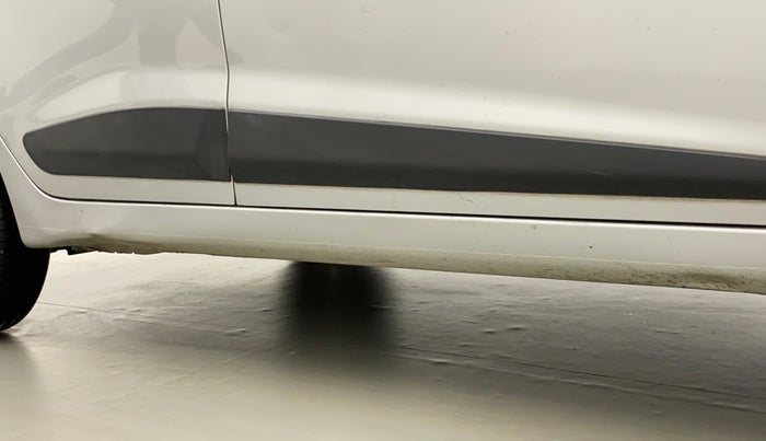 2014 Hyundai Xcent S 1.2, Petrol, Manual, 78,740 km, Right running board - Minor scratches