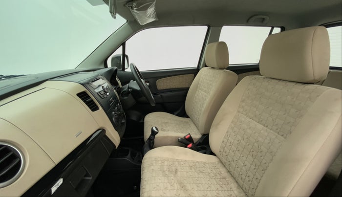 2018 Maruti Wagon R 1.0 VXI OPT, Petrol, Manual, 29,592 km, Right Side Front Door Cabin
