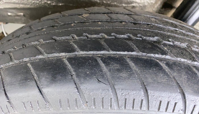 2019 Maruti New Wagon-R 1.0 Lxi (o) cng, CNG, Manual, 53,118 km, Left Rear Tyre Tread