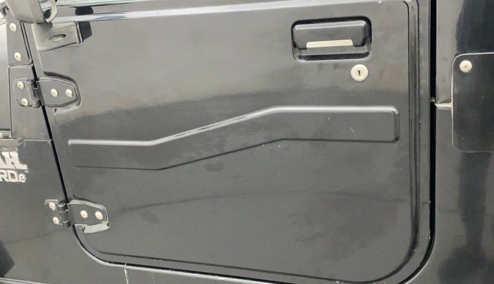 2018 Mahindra Thar CRDE 4X4 AC, Diesel, Manual, 64,643 km, Front passenger door - Slightly dented