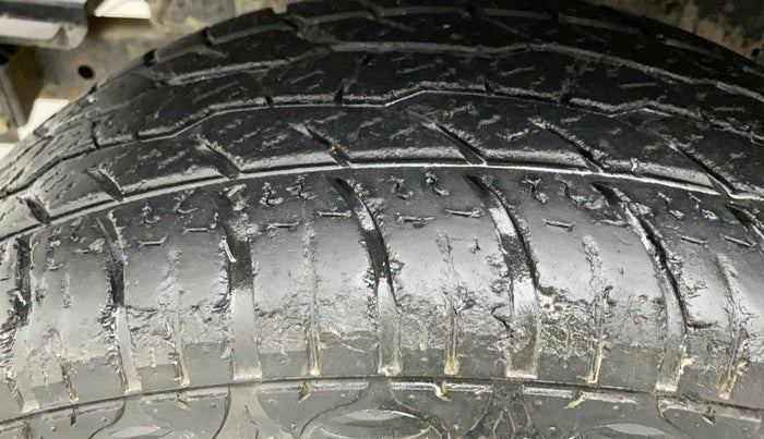 2018 Mahindra Thar CRDE 4X4 AC, Diesel, Manual, 64,643 km, Left Front Tyre Tread