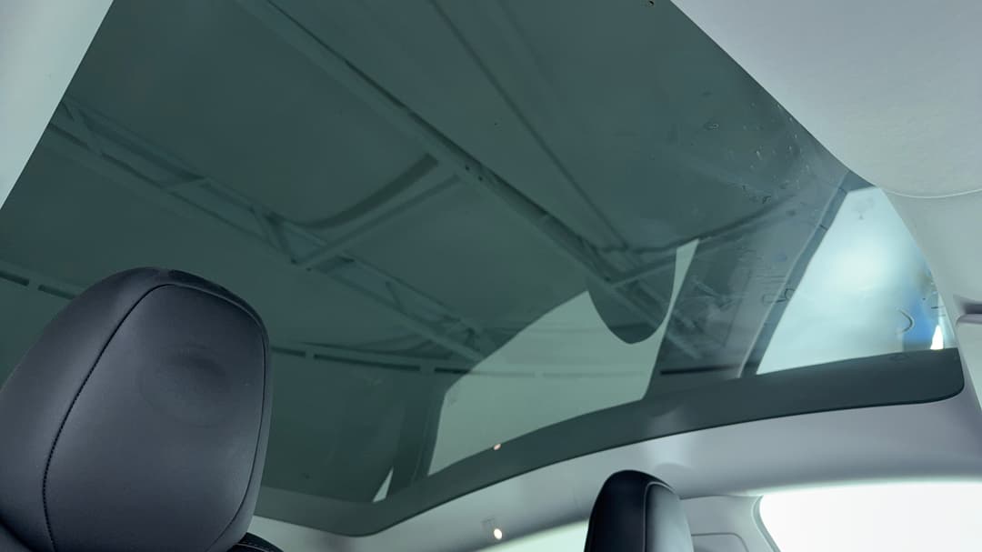2023 Tesla Model Y Long Range, Automatic, 48588 km, Interior Sunroof/Moonroof