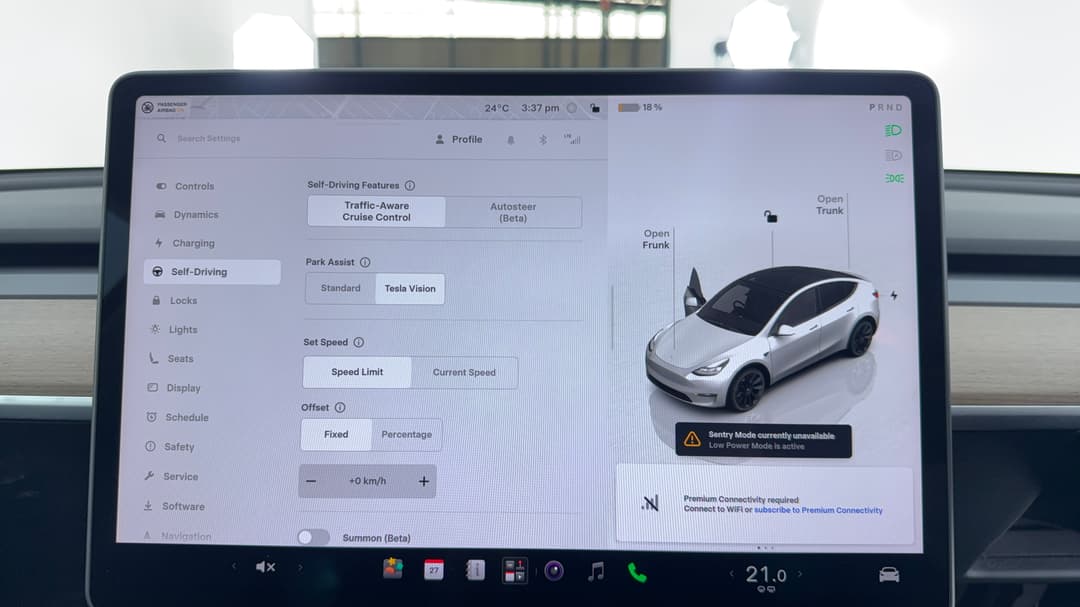 2023 Tesla Model Y Long Range, Automatic, 48588 km, Cruise Control