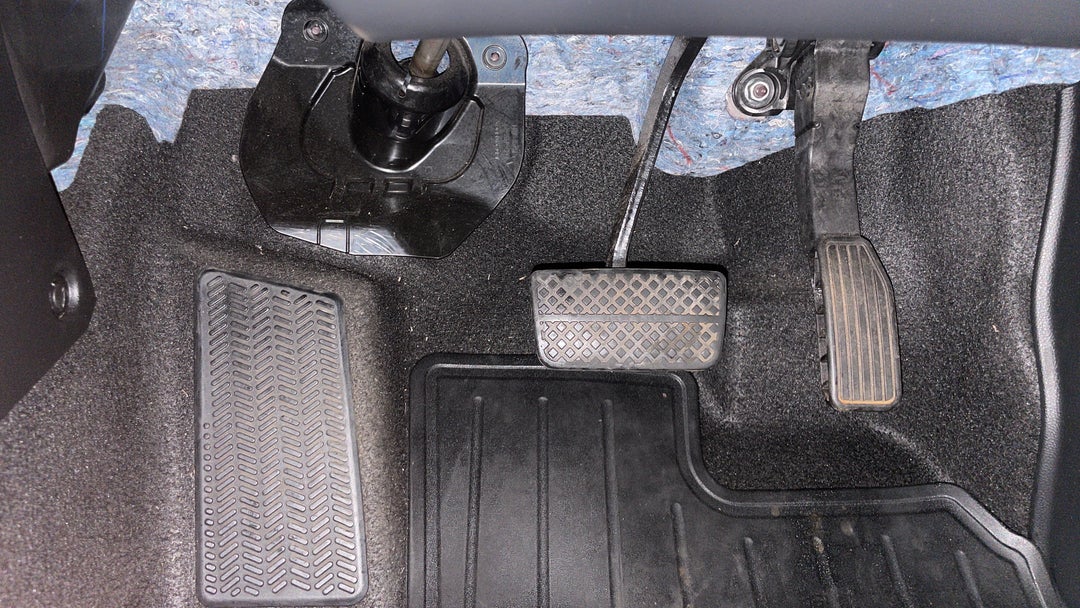 2016 Honda HR-V Vti-s, Automatic, 100293 km, Pedals and Footmat