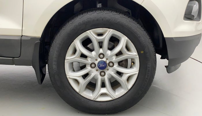 2016 Ford Ecosport TITANIUM+ 1.5L DIESEL, Diesel, Manual, 88,424 km, Right Front Wheel