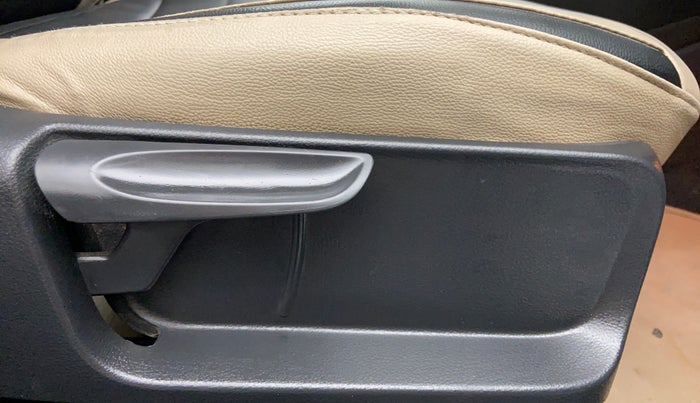 2015 Volkswagen Polo COMFORTLINE 1.2L PETROL, Petrol, Manual, 50,301 km, Driver Side Adjustment Panel