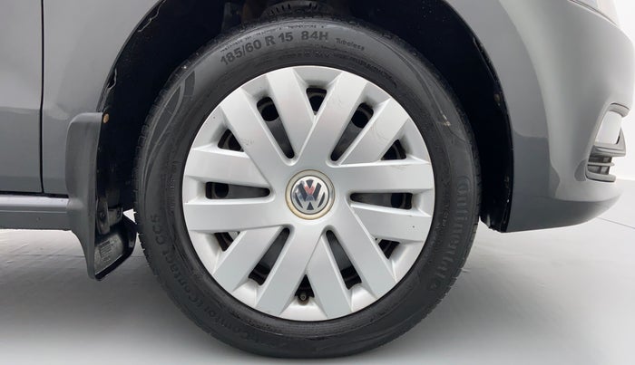 2015 Volkswagen Polo COMFORTLINE 1.2L PETROL, Petrol, Manual, 50,301 km, Right Front Tyre