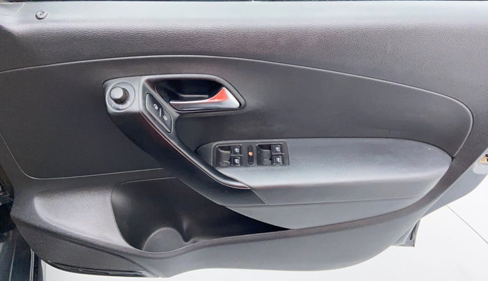 2015 Volkswagen Polo COMFORTLINE 1.2L PETROL, Petrol, Manual, 50,301 km, Driver Side Door Panels Controls