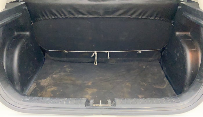 2020 Hyundai VENUE SMT 1.5 CRDI, Diesel, Manual, 42,506 km, Dicky (Boot door) - Parcel tray missing