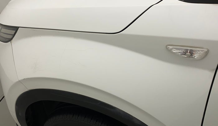 2020 Hyundai VENUE SMT 1.5 CRDI, Diesel, Manual, 42,506 km, Left fender - Minor scratches