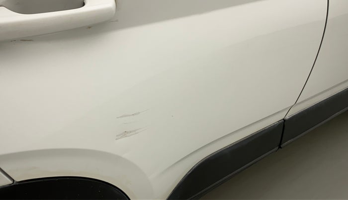 2020 Hyundai VENUE SMT 1.5 CRDI, Diesel, Manual, 42,506 km, Right rear door - Slightly dented