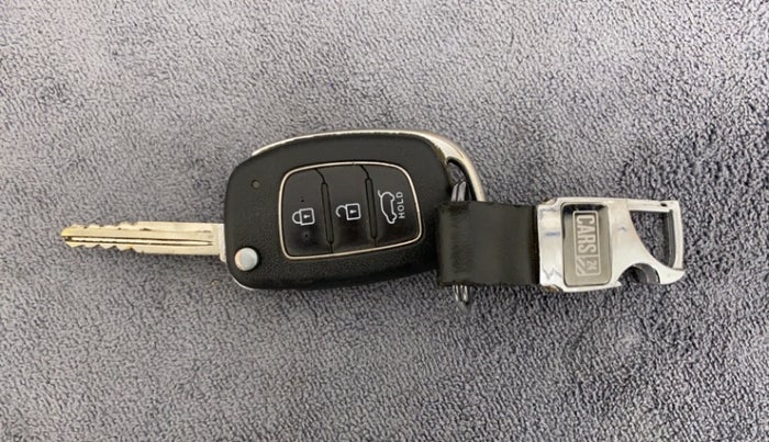 2020 Hyundai VENUE SMT 1.5 CRDI, Diesel, Manual, 42,506 km, Lock system - Dork lock functional only from remote key
