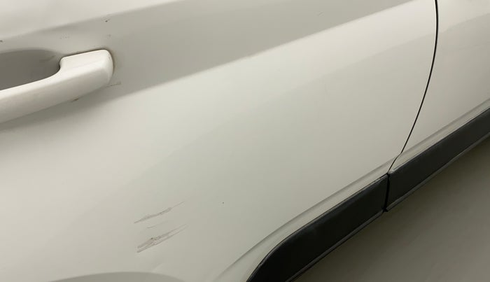 2020 Hyundai VENUE SMT 1.5 CRDI, Diesel, Manual, 42,506 km, Right rear door - Minor scratches