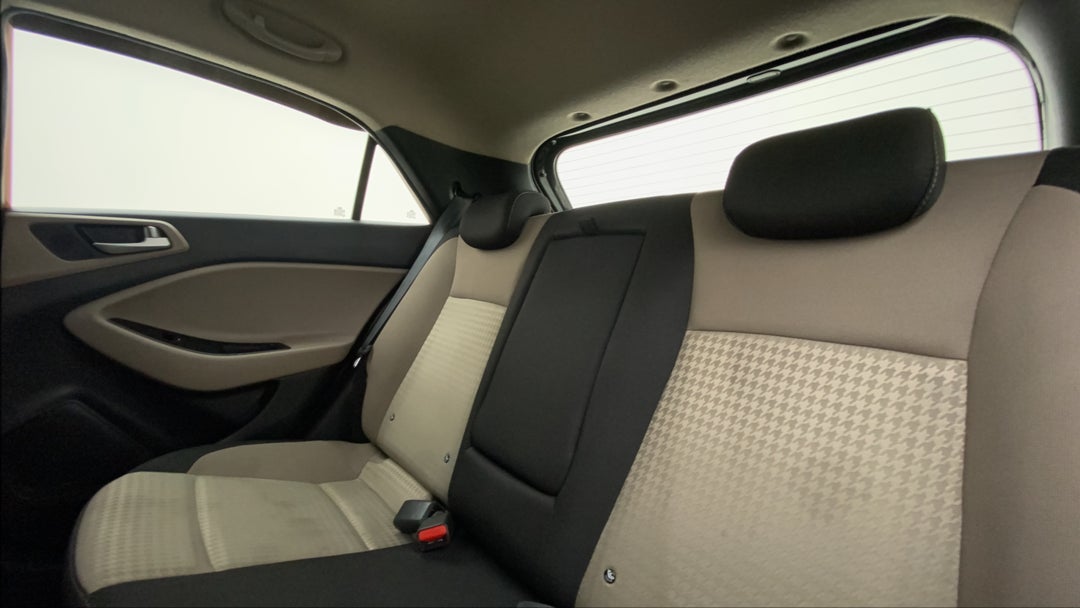 Right Side Rear Door Cabin