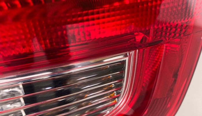 2019 Honda Amaze 1.5 V I-D TECH, Diesel, Manual, 94,098 km, Right tail light - Minor damage