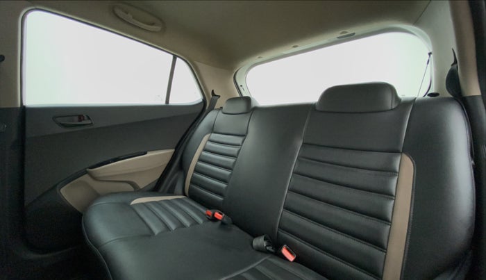 2015 Hyundai Grand i10 MAGNA 1.2 KAPPA VTVT, Petrol, Manual, 77,020 km, Right Side Rear Door Cabin
