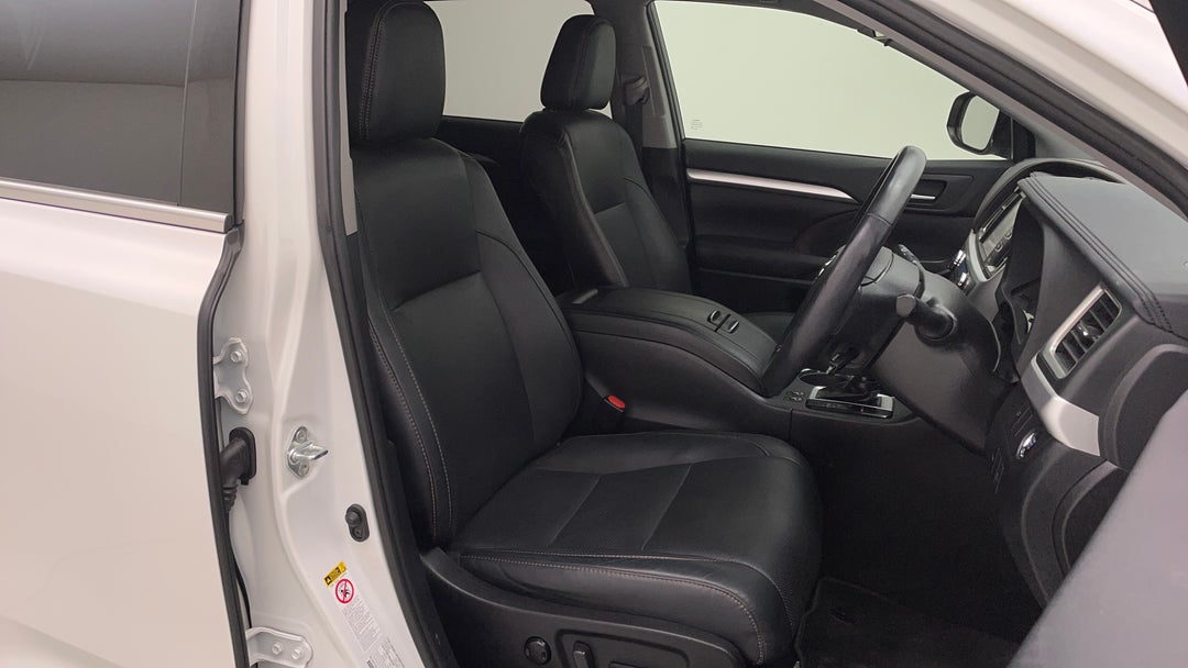 2019 Toyota Kluger Gxl (4x2), Automatic, 39013 km, Right Side Front Door Cabin View