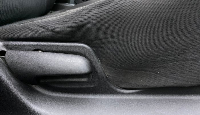 2015 Maruti Swift VXI, Petrol, Manual, 59,990 km, Driver Side Adjustment Panel