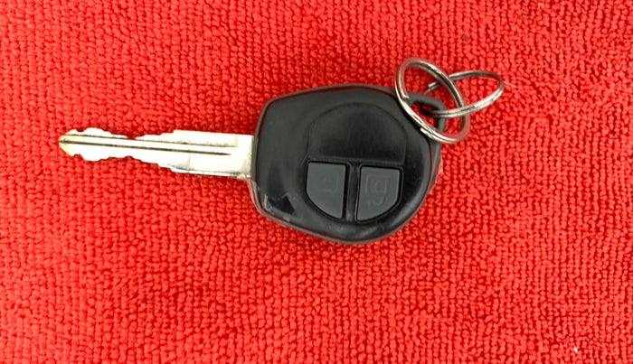 2015 Maruti Swift VXI, Petrol, Manual, 59,990 km, Lock system - Remote key not functional