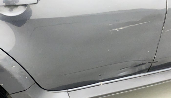 2016 Renault Duster RXL PETROL, Petrol, Manual, 23,137 km, Right rear door - Minor scratches