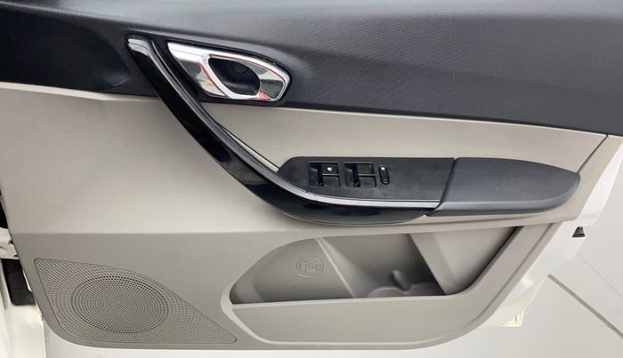 2018 Tata Tiago XZ PETROL, Petrol, Manual, 93,376 km, Driver Side Door Panels Control
