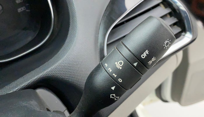 2018 Tata Tiago XZ PETROL, Petrol, Manual, 93,376 km, Dashboard - Headlight height adjustment not working
