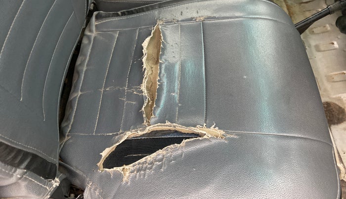 2018 Maruti OMNI E STD, Petrol, Manual, 40,118 km, Driver seat - Cover slightly torn