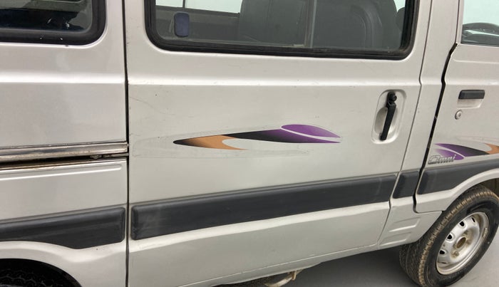 2018 Maruti OMNI E STD, Petrol, Manual, 40,118 km, Right rear door - Paint has faded