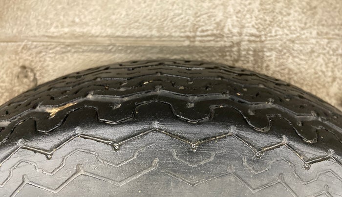 2018 Maruti OMNI E STD, Petrol, Manual, 40,118 km, Left Rear Tyre Tread