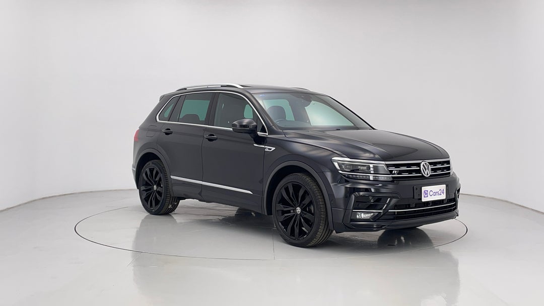 2020 Volkswagen Tiguan 162 Tsi Highline, Automatic, 58765 km, Right Front Diagonal (45- Degree) View