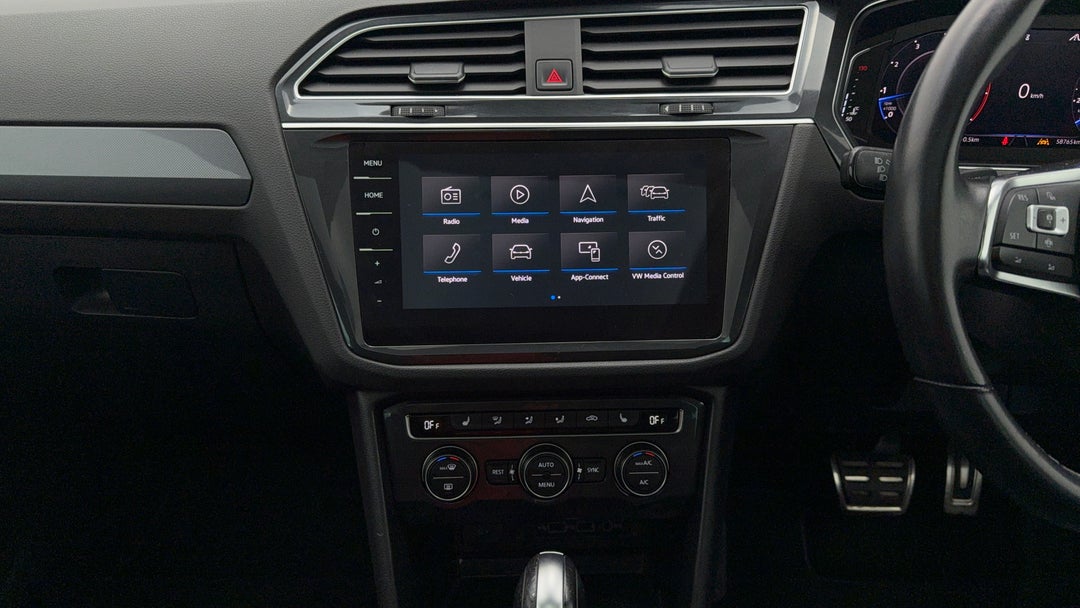 2020 Volkswagen Tiguan 162 Tsi Highline, Automatic, 58765 km, Center Console