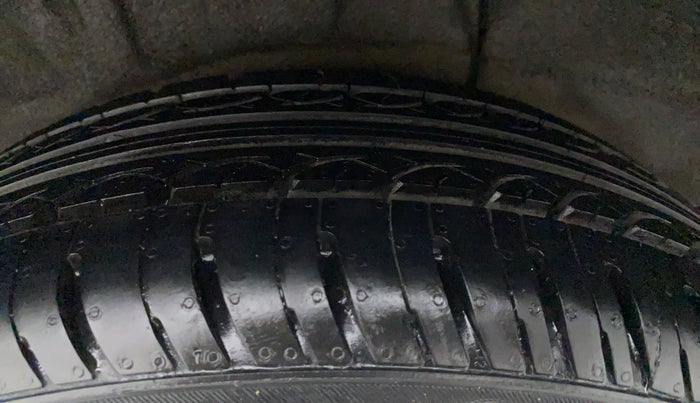 2014 Hyundai i20 SPORTZ 1.4 CRDI, Diesel, Manual, 62,542 km, Right Rear Tyre Tread