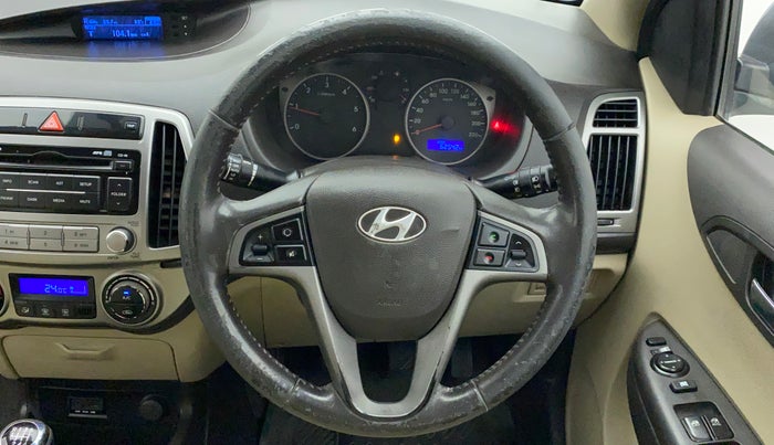 2014 Hyundai i20 SPORTZ 1.4 CRDI, Diesel, Manual, 62,542 km, Steering Wheel Close Up