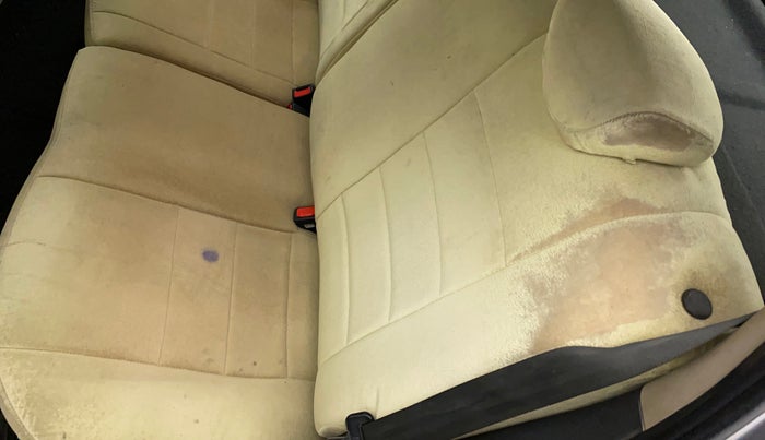2014 Hyundai i20 SPORTZ 1.4 CRDI, Diesel, Manual, 62,542 km, Second-row left seat - Cover slightly torn