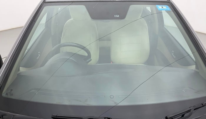 2014 Hyundai i20 SPORTZ 1.4 CRDI, Diesel, Manual, 62,542 km, Front windshield - Minor spot on windshield